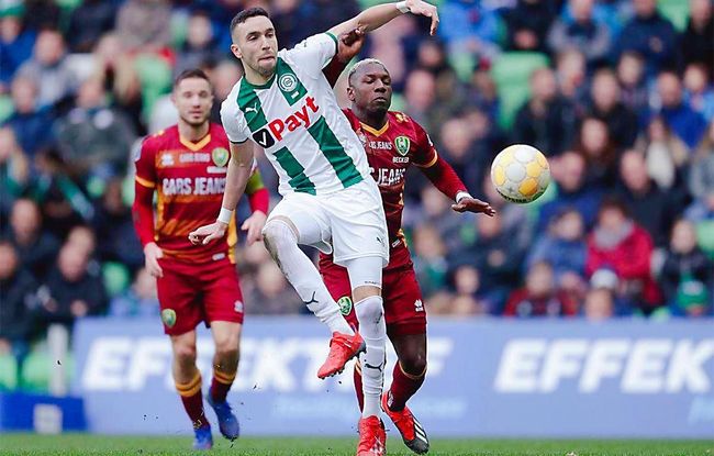 众多选手在 众多选手在